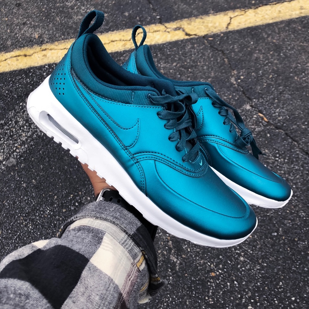 Nike Air Max 1 Thea • Women’s size 8
